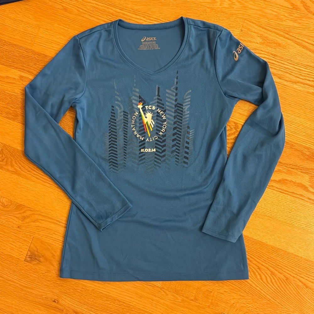 2015 NYC marathon women’s shirt XS